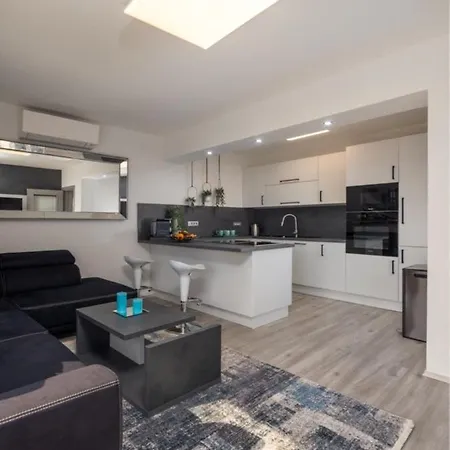Apartment 30957 - Fijala