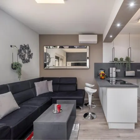 30957 - Fijala Apartment *
